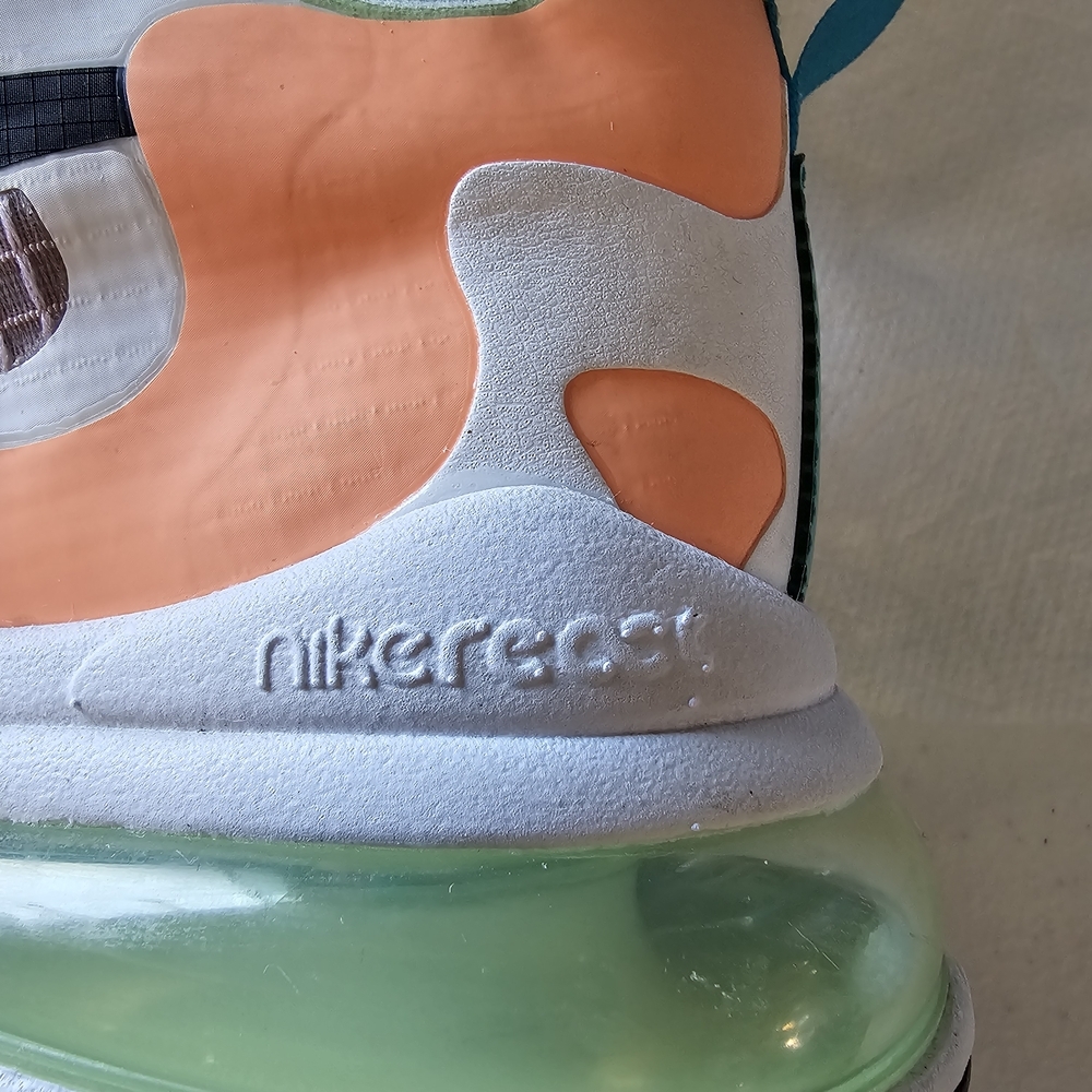 Nike Air Max 270 React SE Multicolor Women’s Size 6 - CJ0620-600 - Picture 15 of 16